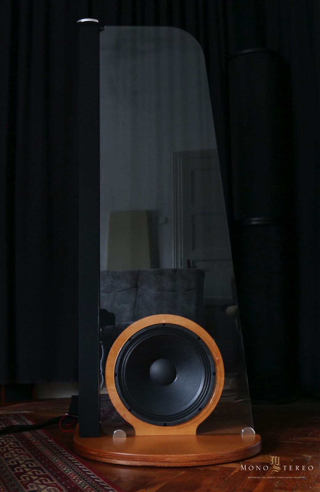 Mono and Stereo HighEnd Audio Magazine SoulSonic Speakers Wave