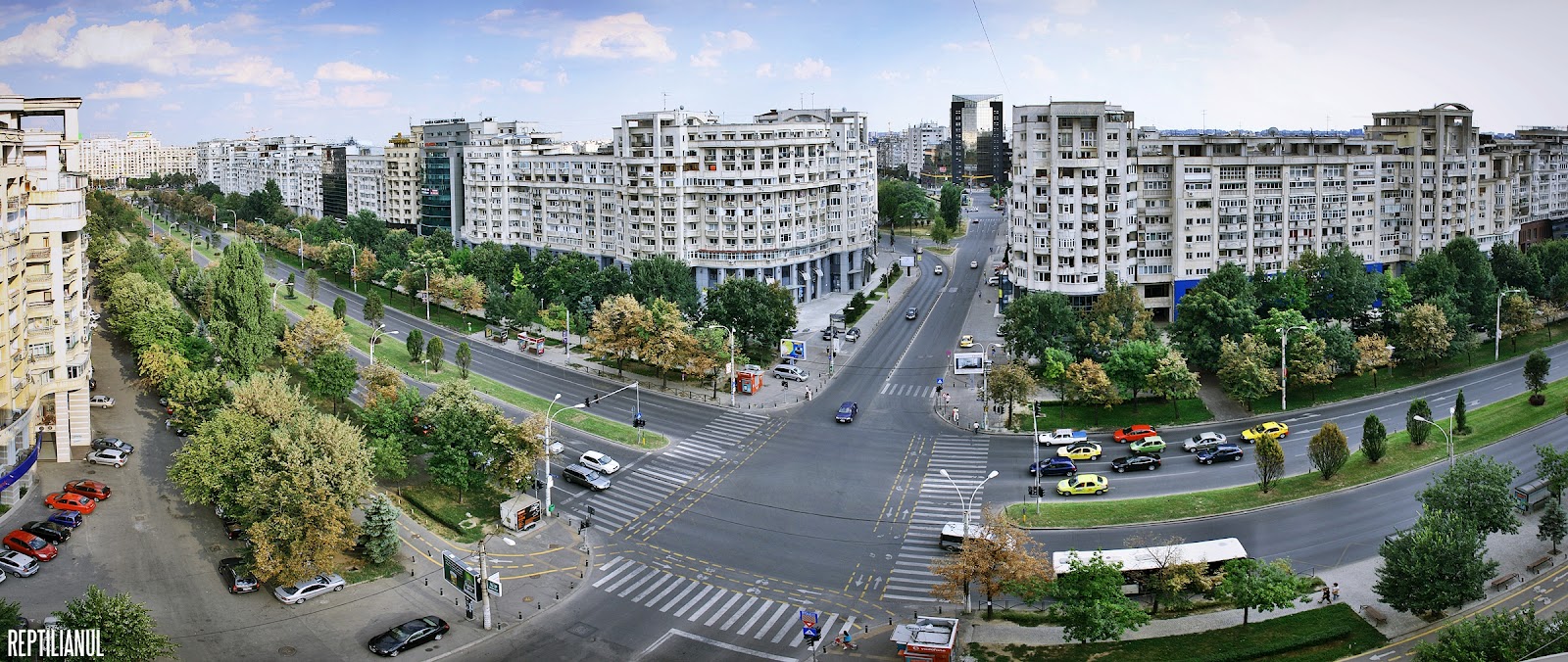 Vedere spre Piata Alba Iulia REPTILIANUL