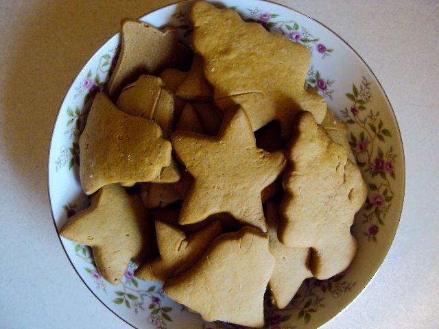 Polish Mama on the Prairie: Pierniczki or Polish Gingerbread Cookies