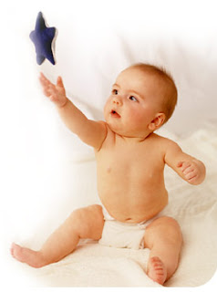 baby_reaching_for_star_80150_7.jpg