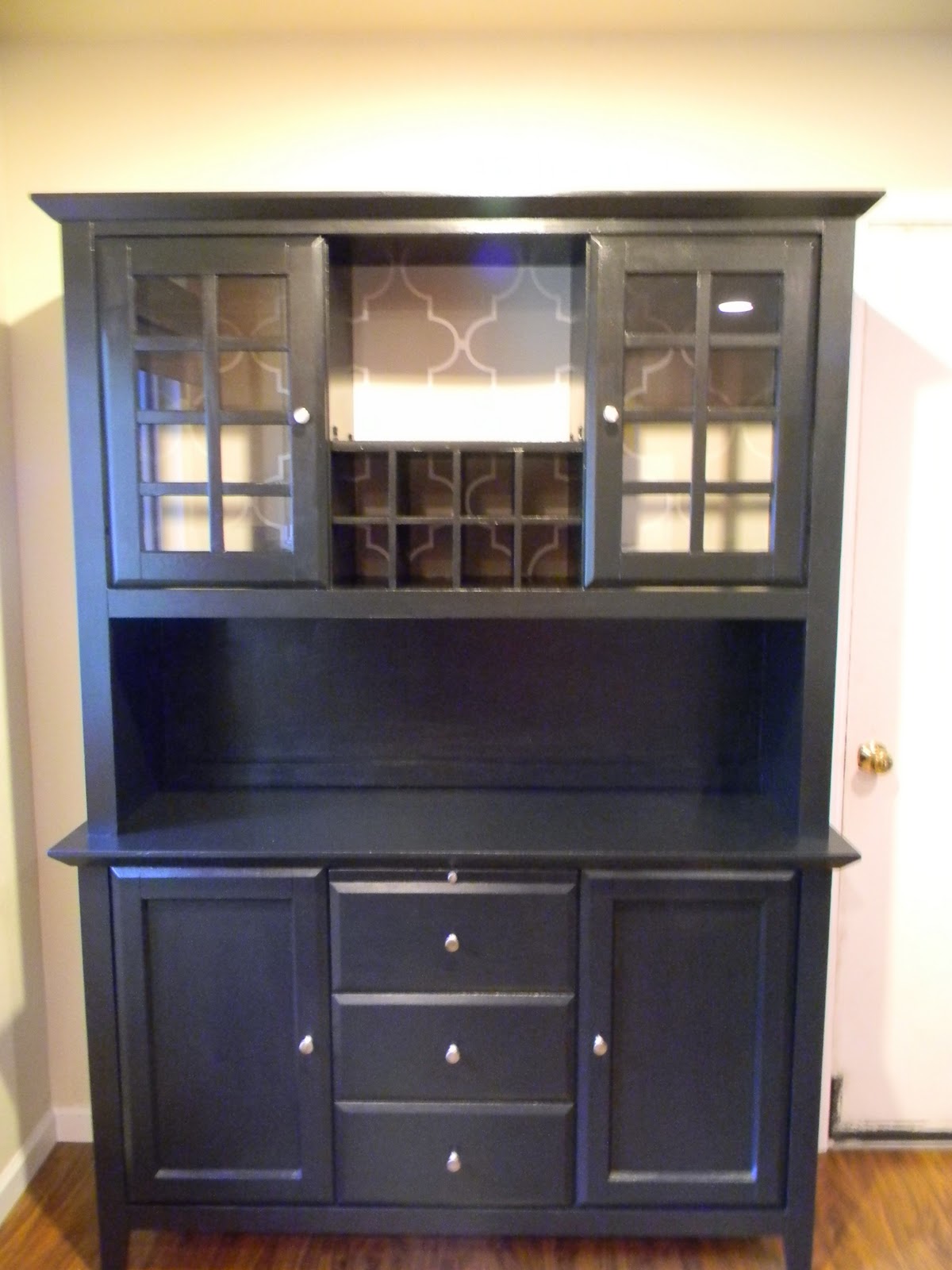 The Breakfast Hutch Schue Love