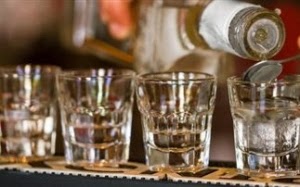 (ΚΟΣΜΟΣ)Η υπερβολική κατανάλωση αλκοόλ σκοτώνει τους Ρώσους
