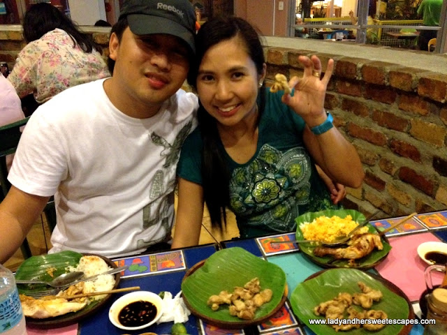 ed-and-lady At Bacolod Chicken House