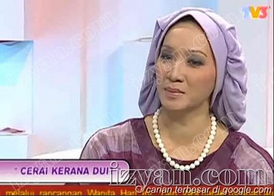 Tudung Pelik