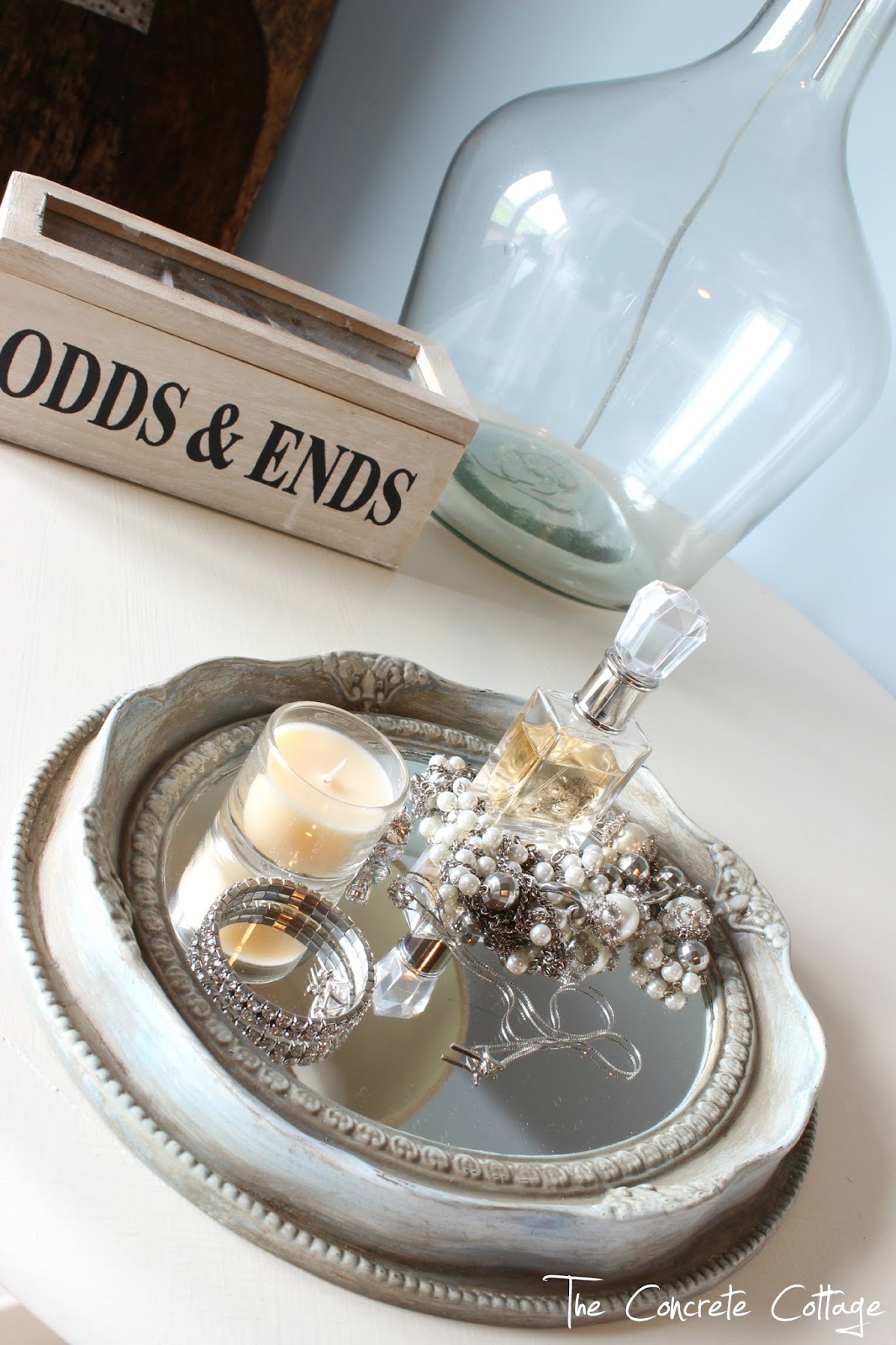 The Concrete Cottage Mirrored Jewelry Tray