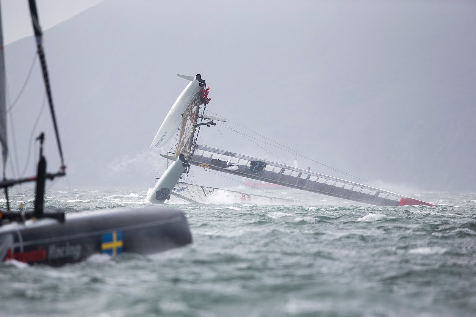 Самый быстрый парусник в мире Hydroptere