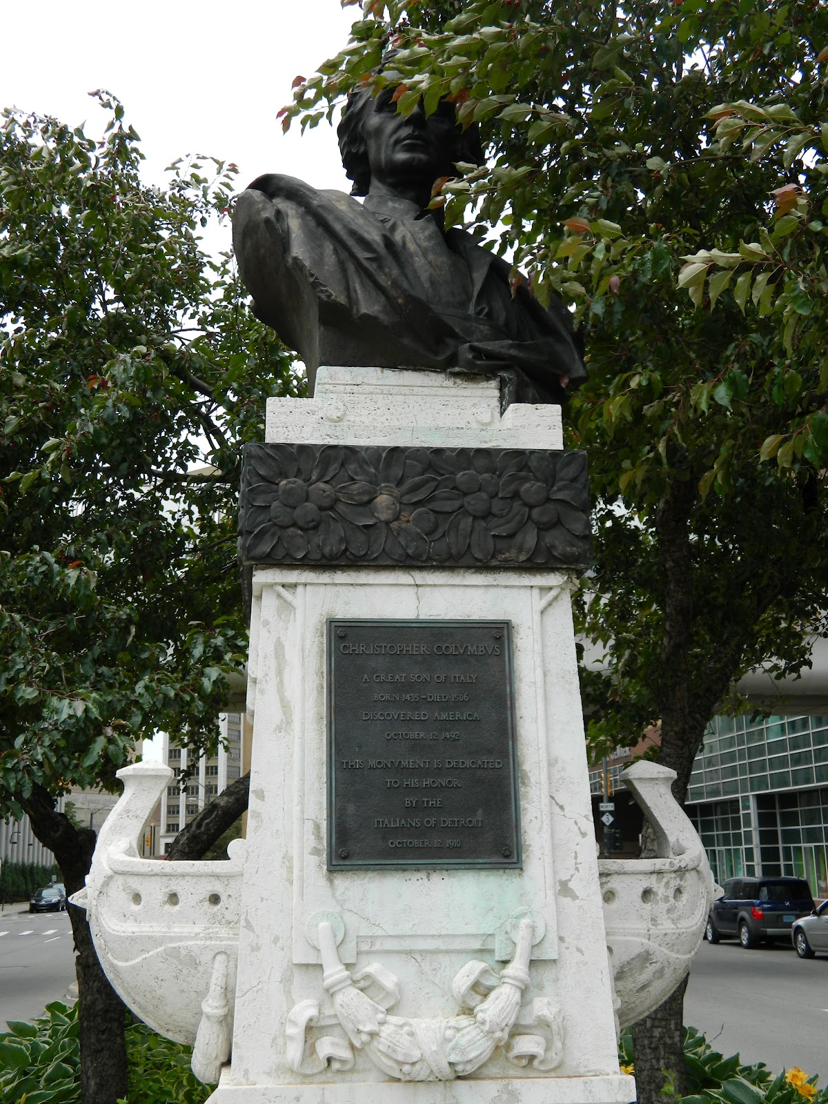 Running to 50 Statues of Downtown Detroit