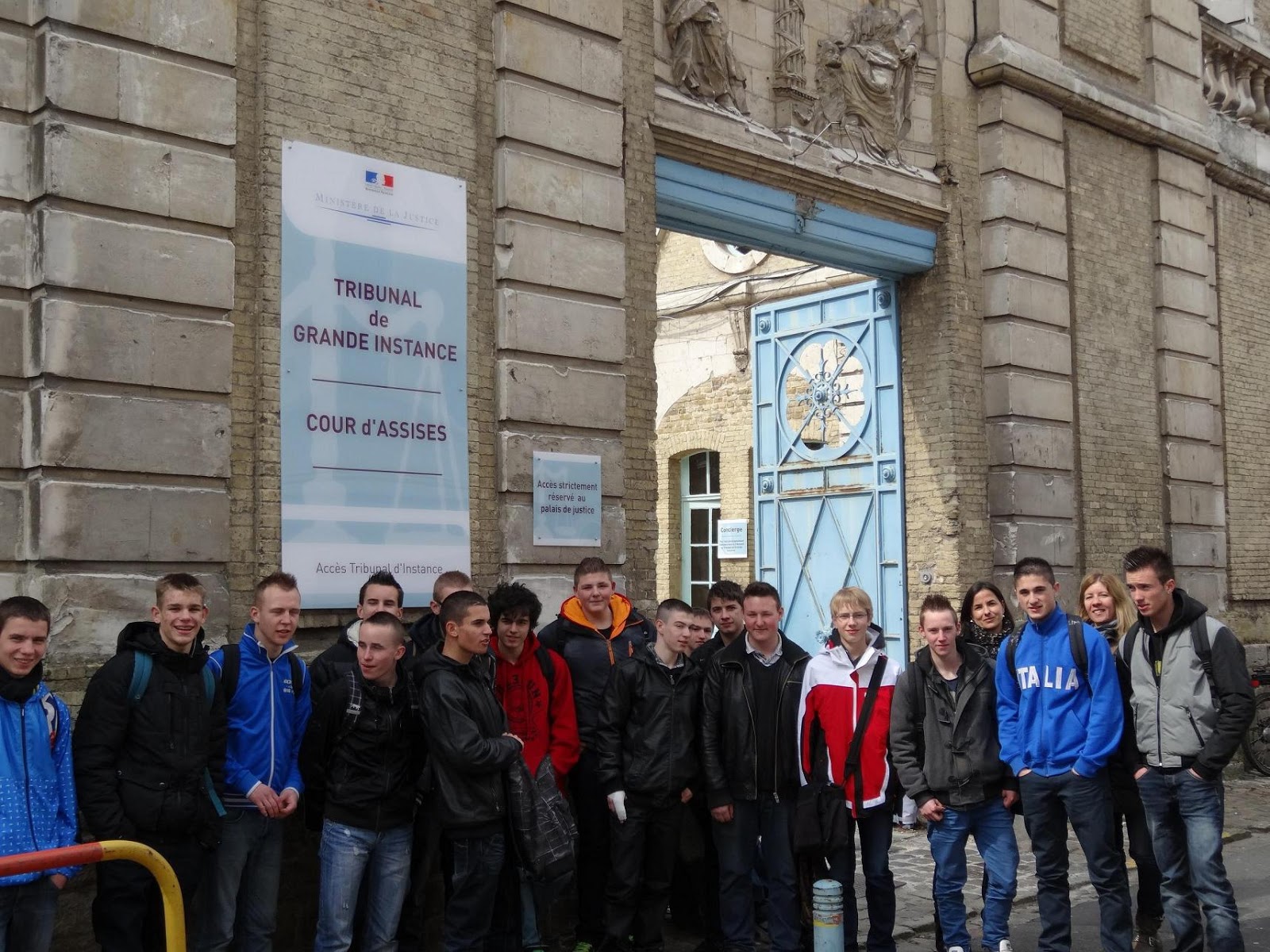 Sortie au Tribunal de Grande Instance de SaintOmer Blog du LP et de