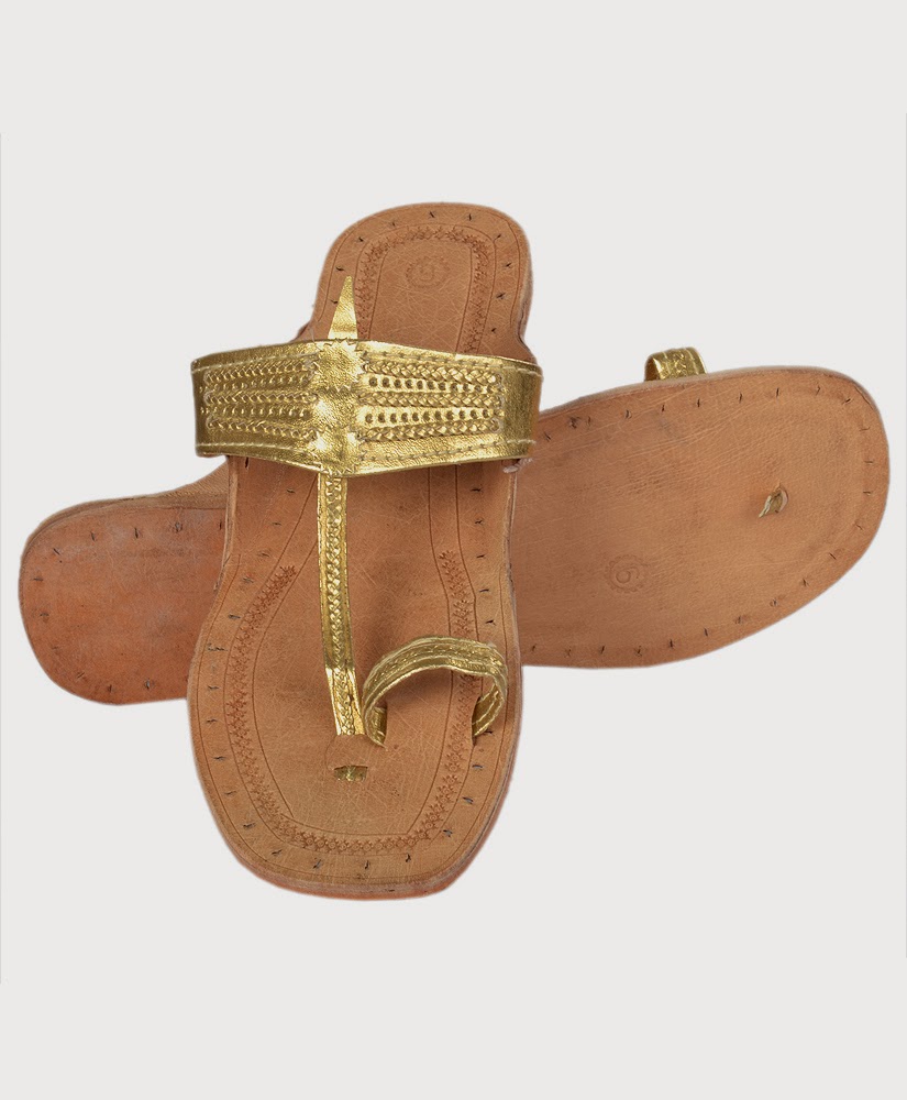 paragon kolhapuri chappal