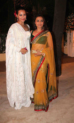 Amusing moment Rani mukherjee hot transparent saree suggest Rani mukherjee hot transparent saree