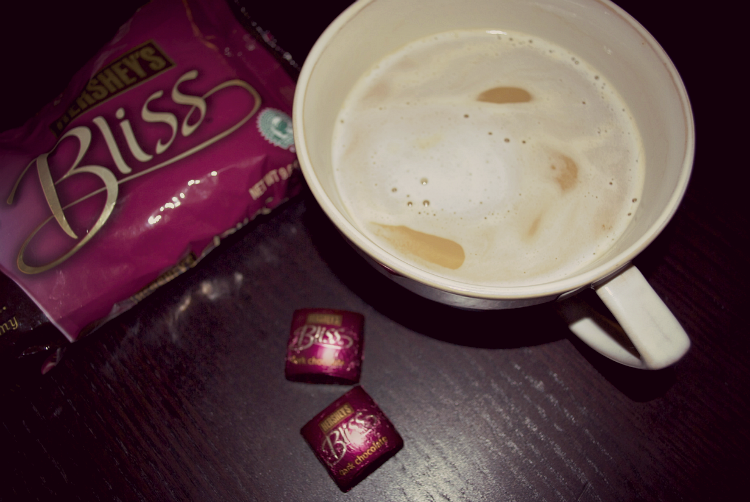 HERSHEY'S BLISS Dark Chocolate and Coffee #DReadeHSY #cbias #shop