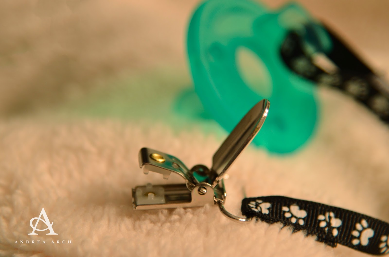 Andrea Arch DIY Pacifier Clip