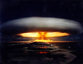 Взрыв атомной бомбы, ядерный гриб, грибовидное облако атомного взрыва, термоядерный, водородной бомбы, граунд зеро 