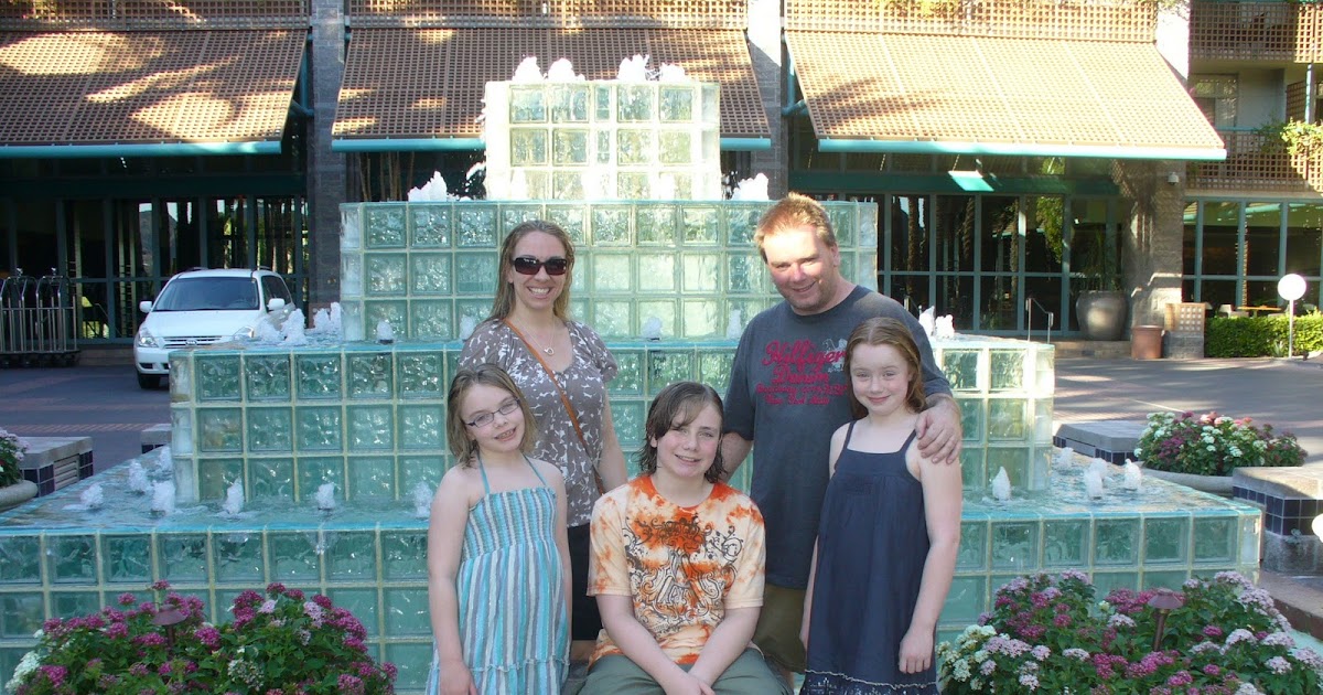 MORE KIDS THAN SUITCASES Mattress Run 21 Hotels in 22 Days