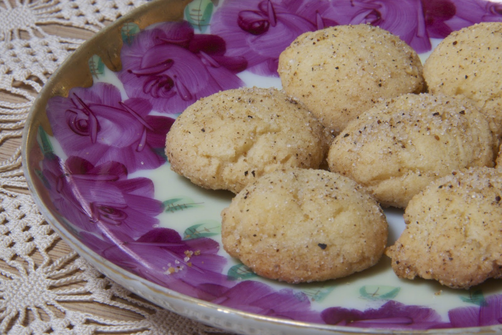 Down & Dirty Wild Ginger Snaps & Spice Bush Snickerdoodles