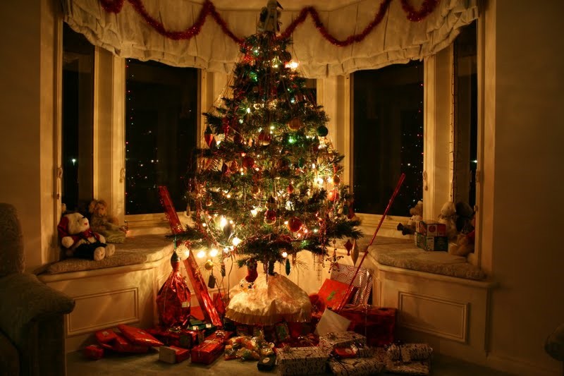 Yılbaşı ağacı büyük boy tepe yıldızı 27 cm simli altın dore çam ağacı Masal Dinle