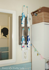 Diary of a Crafty Lady: Electric Toothbrush Holder