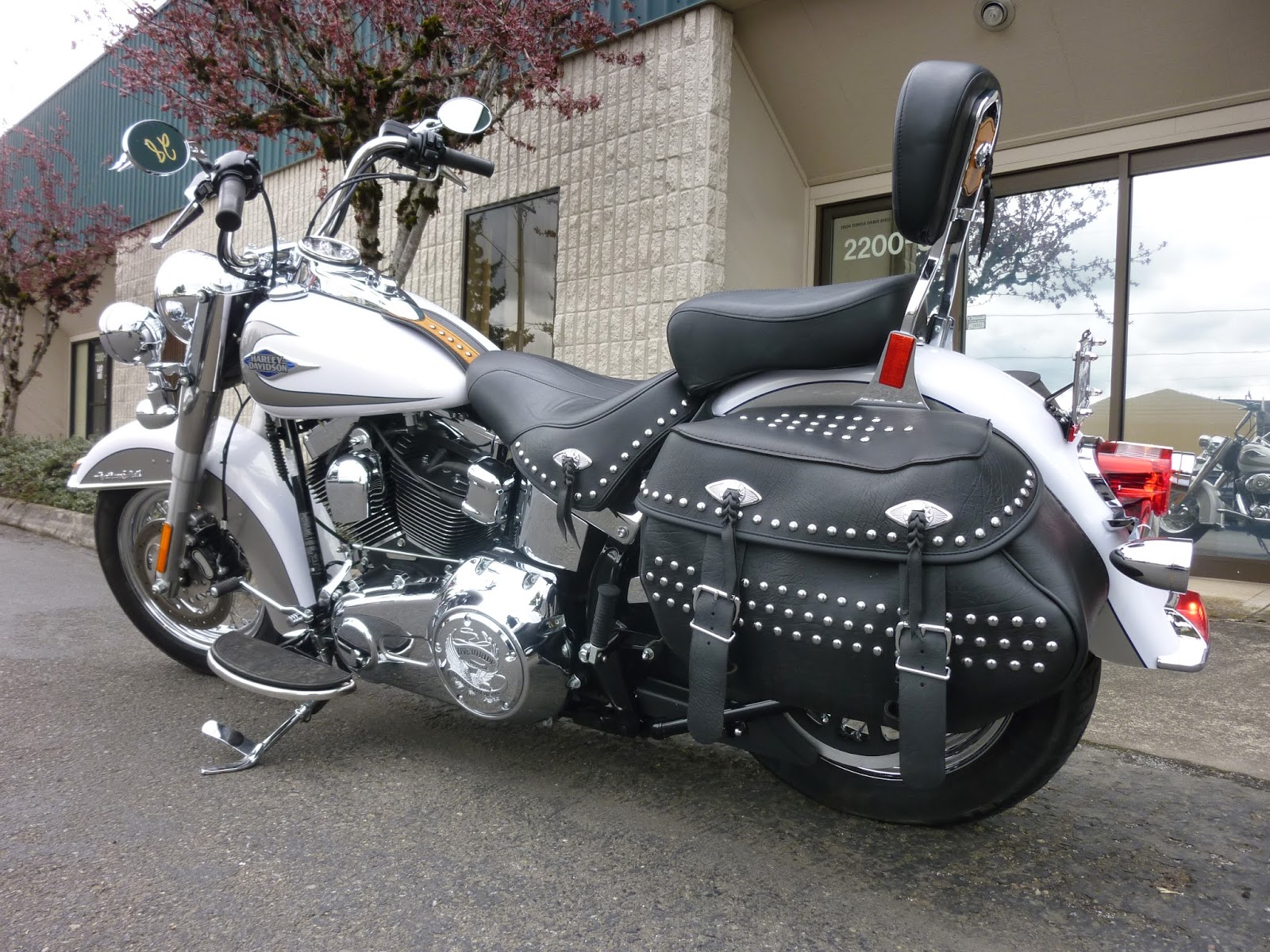 OMG Motorsports 2009 HarleyDavidson Heritage Solftail Classic FLSTC