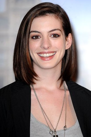 Short Hairstyles Gallery Anne Hathaway Photo Buzz Haircut Wavy