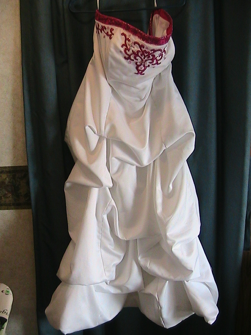 Everyday Art Work Wedding Dress Alterations