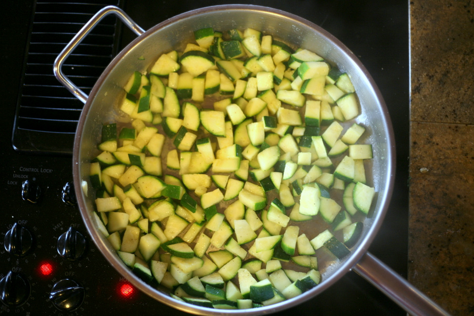 Lemon garlic zucchini recipea family classic! / Create / Enjoy