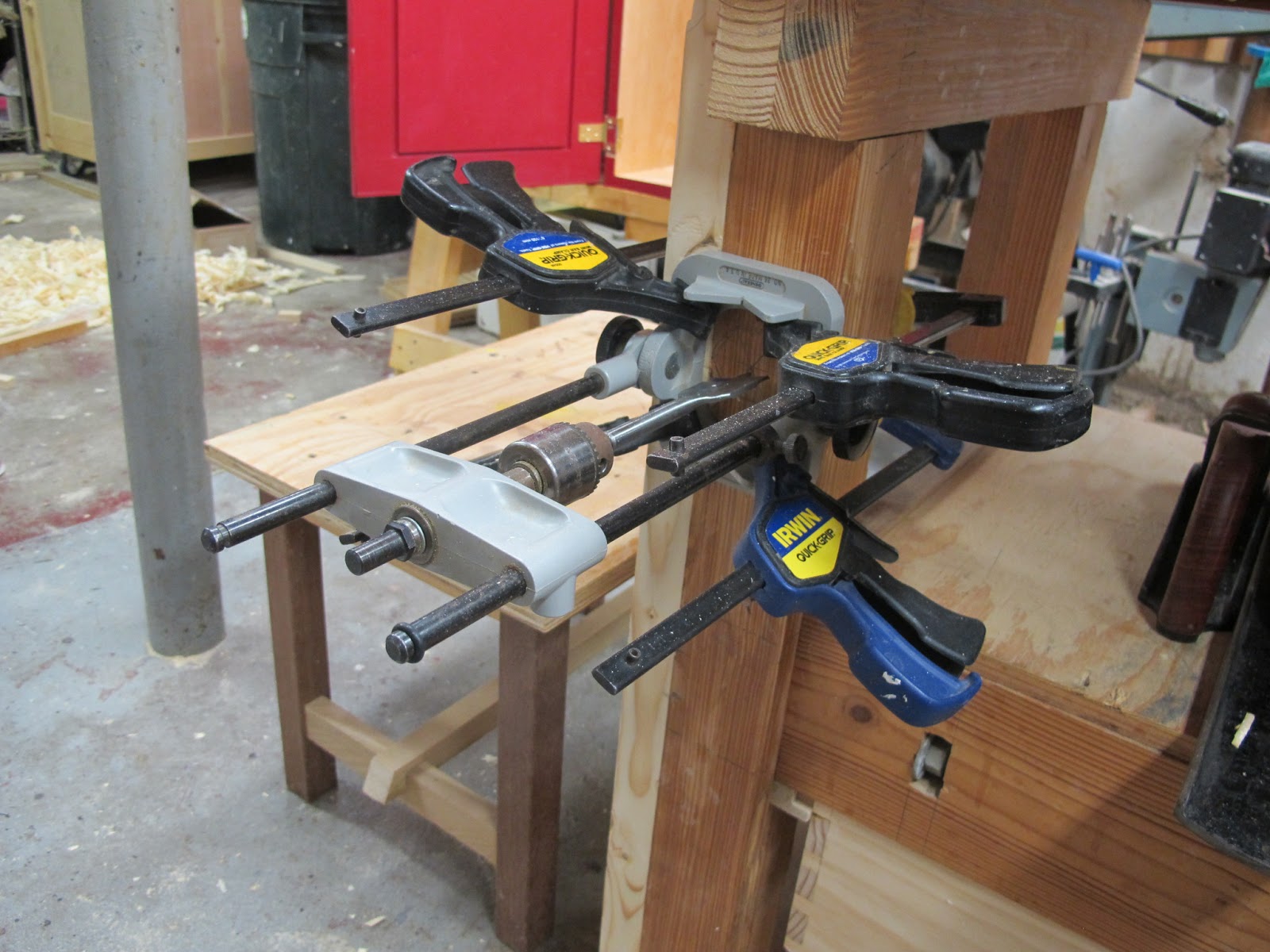 Woodworking leg vise hardware