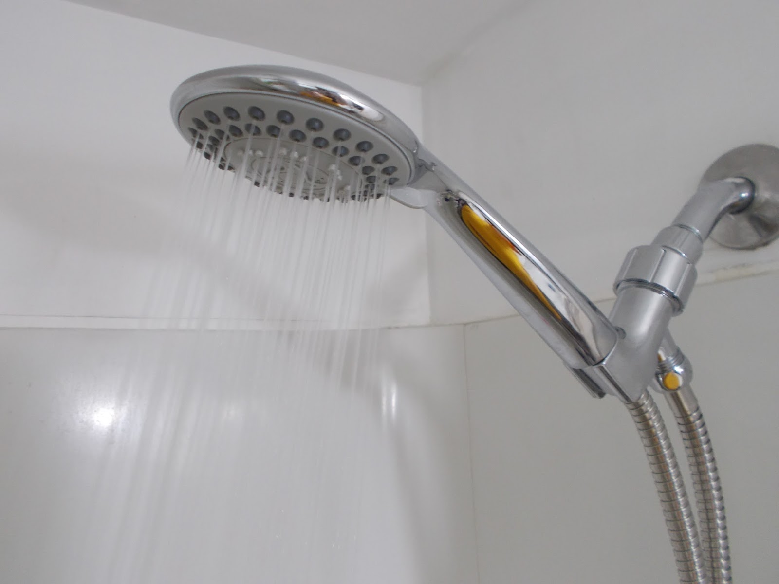 Popular Product Reviews by Amy Chrome Rainfall Style High Pressure