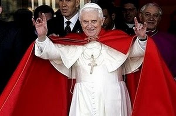 Le pape François, personnalité de l'année de «Time» Papa+Satanico3