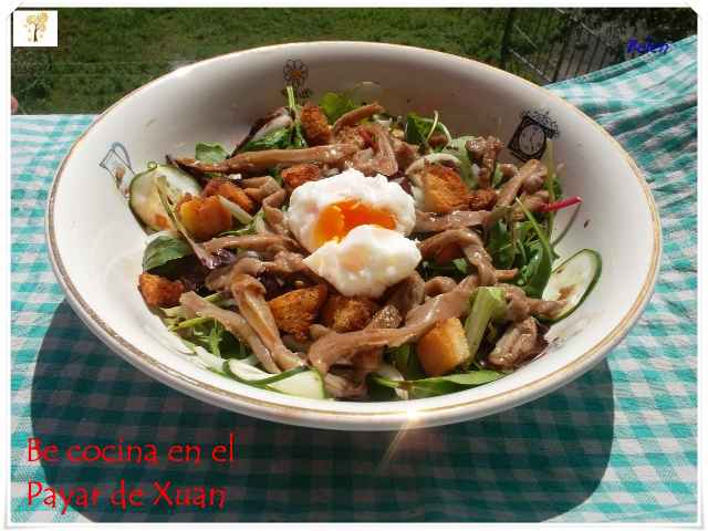 Ensalada De Setas Con Huevo Mollet
