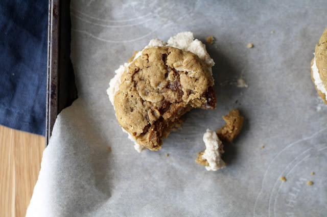 Maple Oat Whoopie Pies with Maple Cashew Cream | Sevengrams