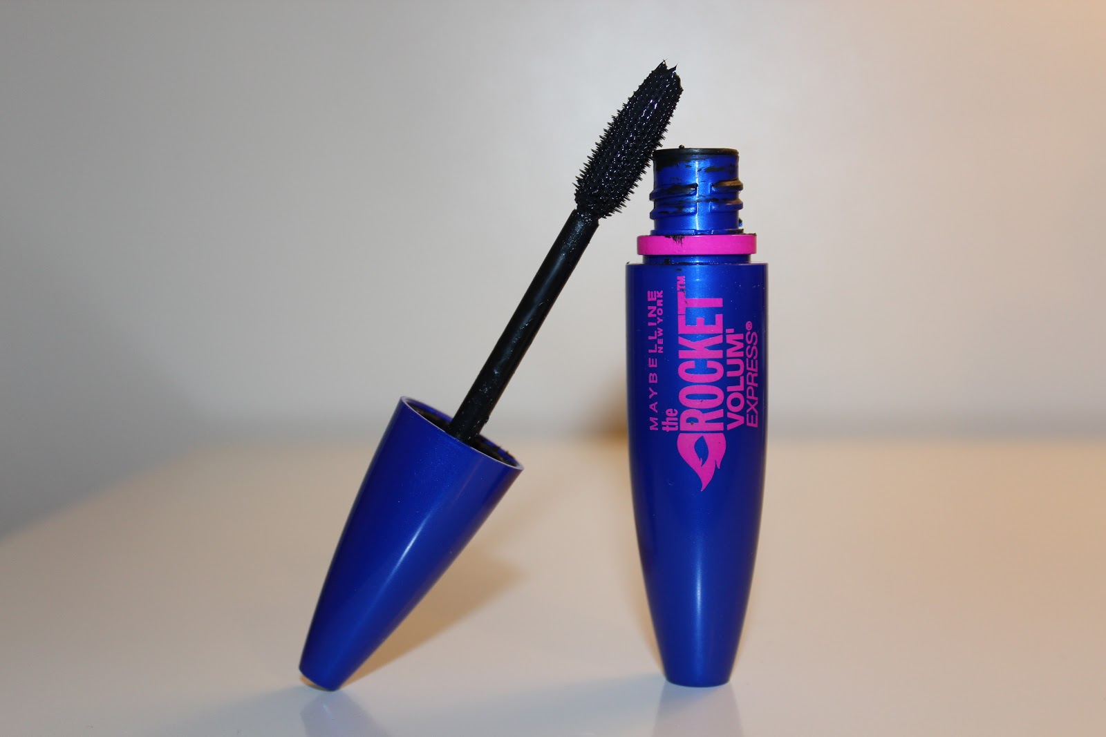 Maybelline's The Rocket Volum' Express Mascara ♡ The Ash Edit