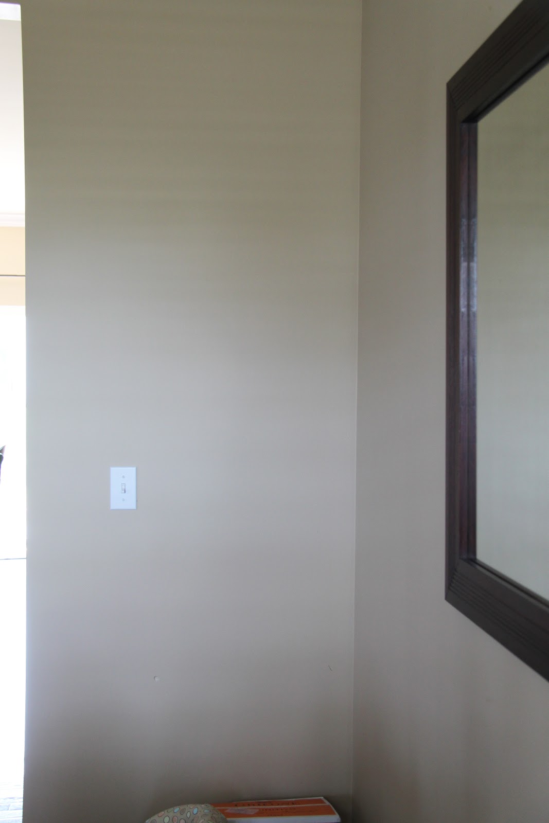 How to use Command Strips Bonnie Donahue