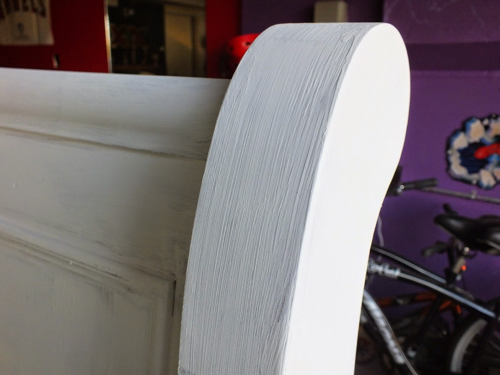 Holly Atwood Land DIY Chalk Paint!