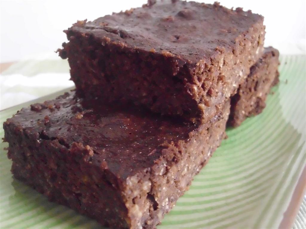 The DoItYourself Mom DIY Protein Bars (Peanut Butter Black Bean