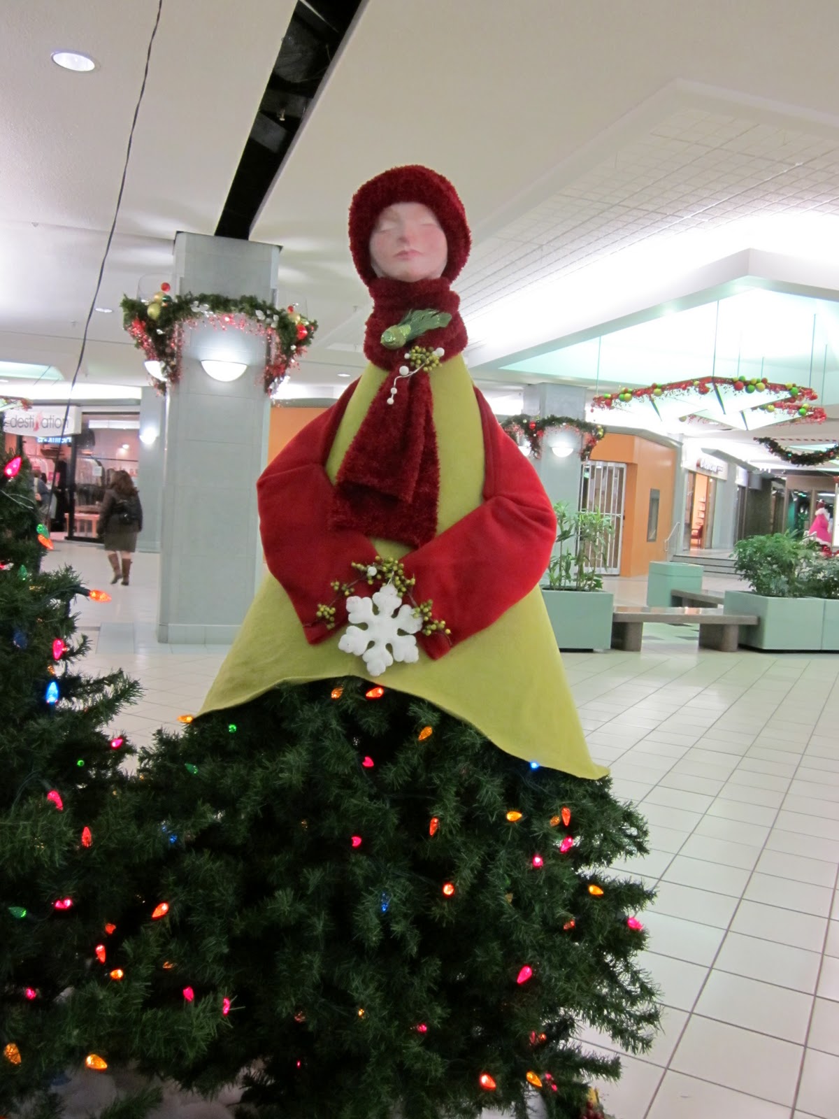 City Mouse/Country Mouse: Creepy Christmas Decorations
