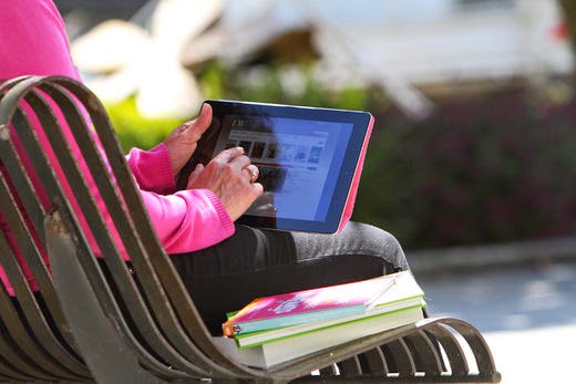 سكان الدار البيضاء سيستفيدون من الإنترنت مجانا في عدد من الفضاءات العمومية سكان الدار البيضاء سيستفيدون من الإنترنت مجانا في عدد من الفضاءات العمومية