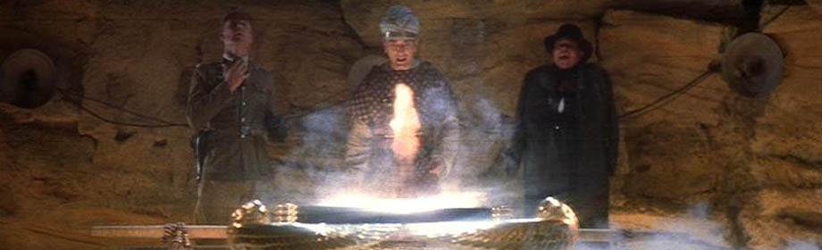 http://3.bp.blogspot.com/-_Zz694eENo8/TeeSVaeeJzI/AAAAAAAACcc/5R_mVhCFTmA/s1600/INDY+RAIDERS+ARK+OPENING.jpg