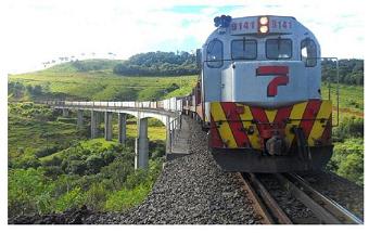 Trem no trecho da Ferroeste no Paraná: