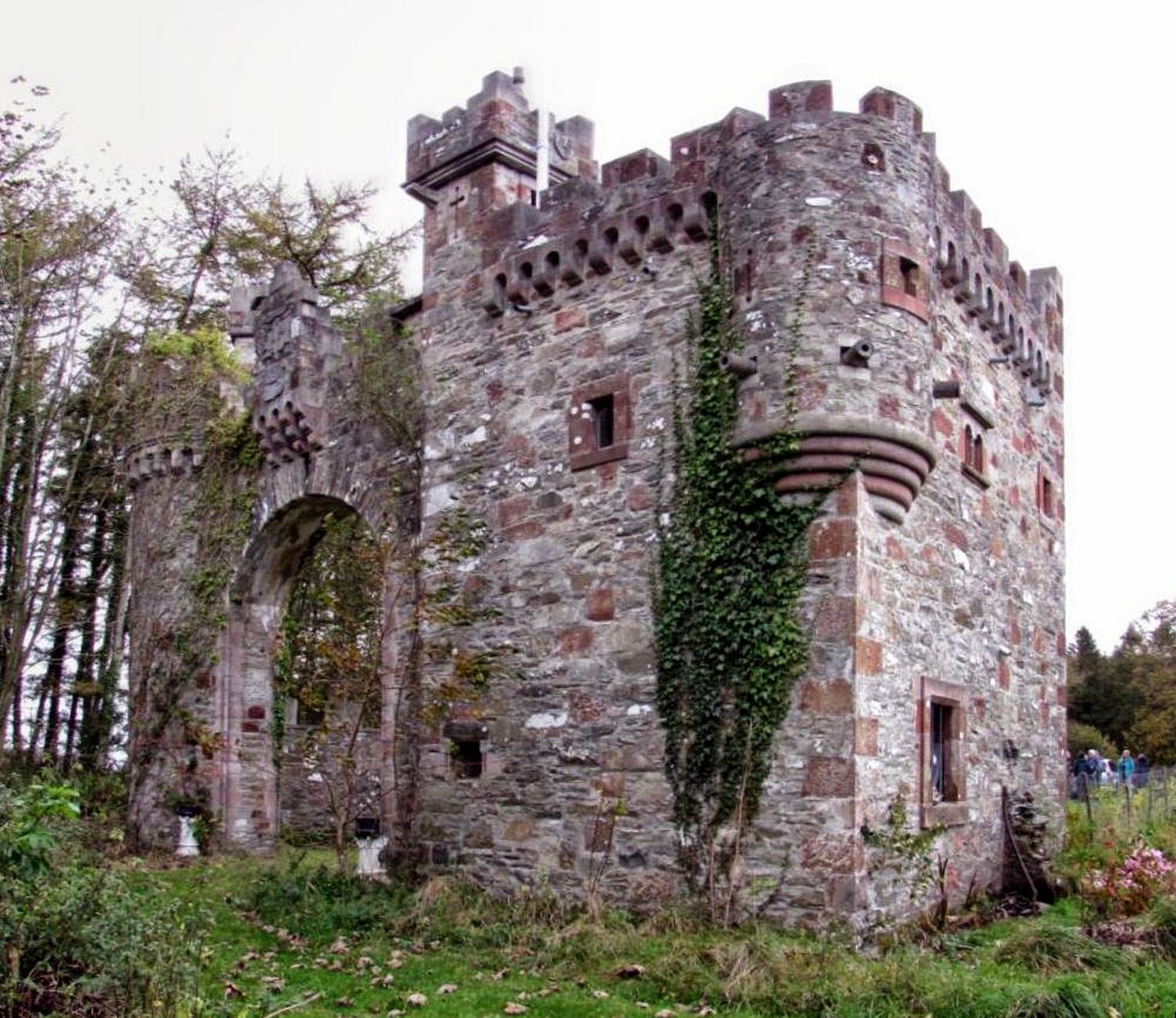 The Glebe Blog A visit to Ravenstone Castle, Wigtownshire