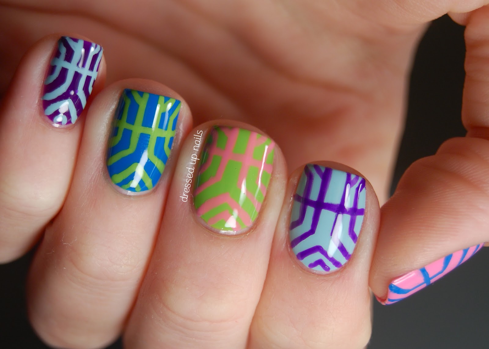 nail that does art design in boilingbrook