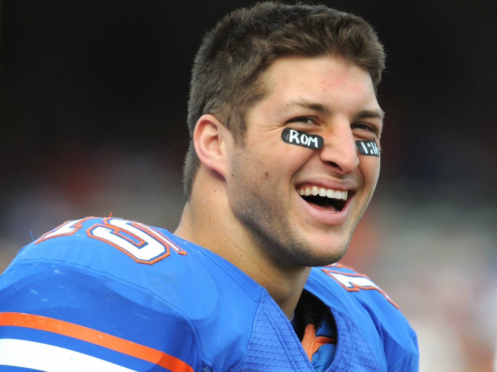 American Footballer Tim Tebow Biography, Photos and Profile Sports