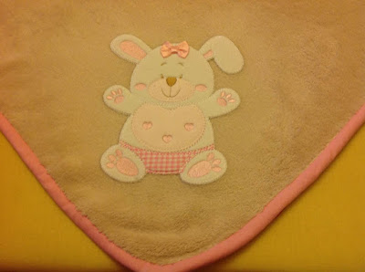 easy and inexpensive DIY baby blanket easy and inexpensive DIY baby blanket