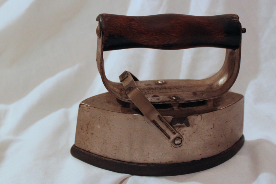 Degringolade The Sad Irons