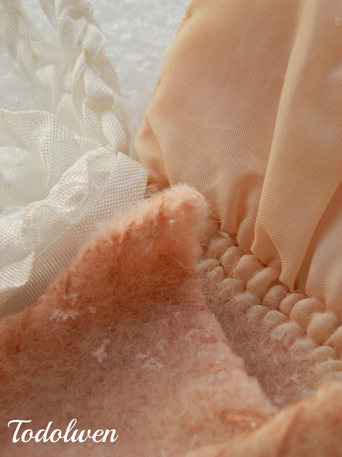 Todolwen From Old Woolen Blankets