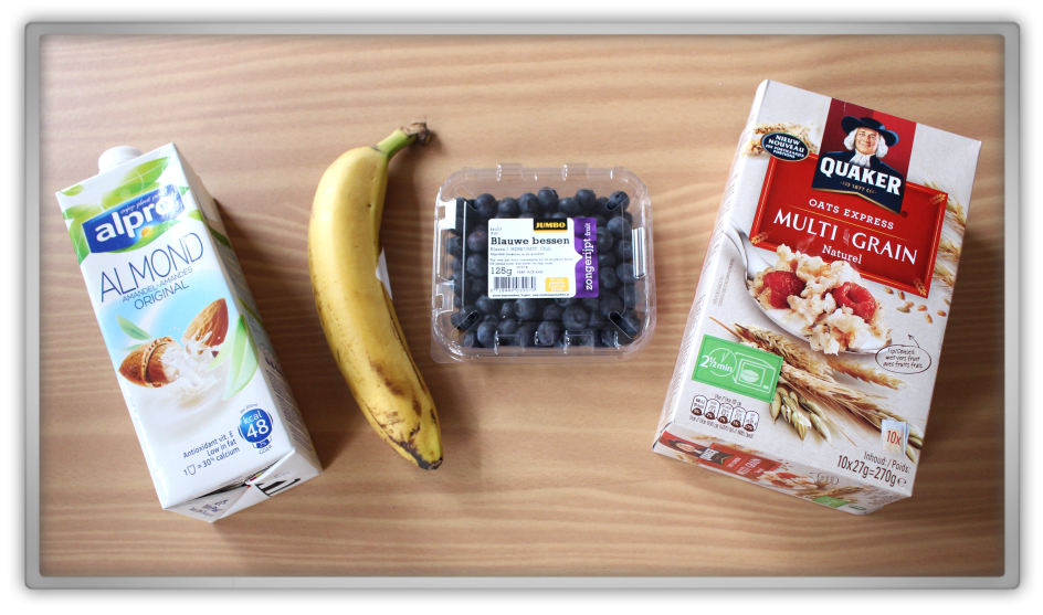 the sacconejoly's anna saccone joly breakfast porridge multi grain oats quaker alpro almond milk blueberries banana healthy style diet 2 the sacconejoly's anna saccone joly breakfast porridge multi grain oats quaker alpro almond milk blueberries banana healthy style diet 2