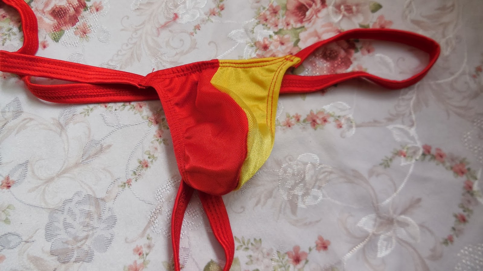 FASHION CARE 2U UM1516 Yellow Red Sexy Men's Underwear Gstring