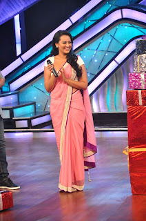 Prabhu Deva and Sonakshi sinha promotes 'Rowdy Rathore' on L'il Masters show