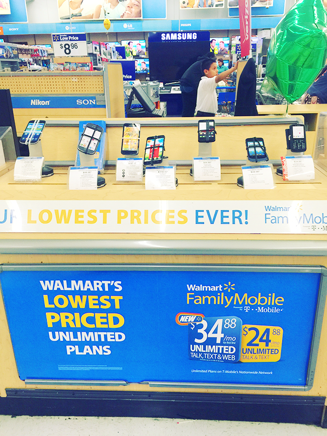 The Holidays Are Calling // Lowest Priced Unlimited Talk Text and Data