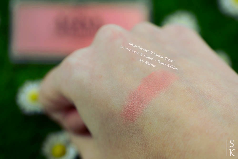 Essence - Blush "Love & Sound" Essence - Blush "Love & Sound"