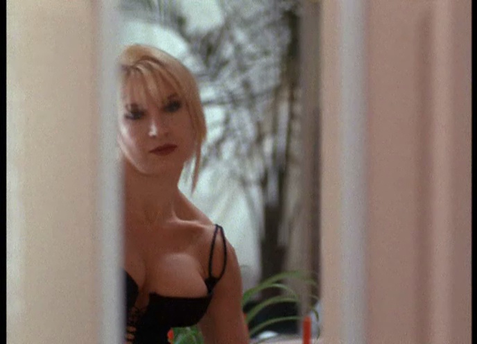 Эротика от прекрасной Sintia Stone из Роттердама Эротика от прекрасной Sintia Stone из Роттердама